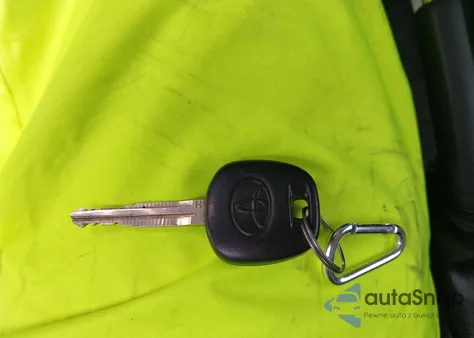 2015 Toyota Corolla Le from USA, damaged, VIN 2T1BURHE7FC272724